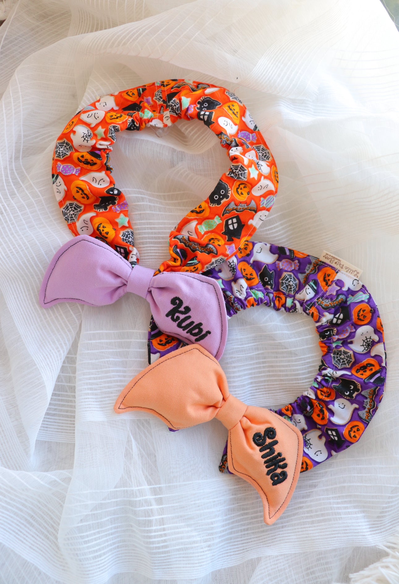 Halloween batwing collar - orange & purple